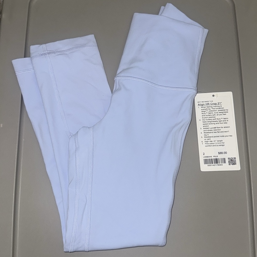 NWT LuluLemon Align HR Crop 21” Size 2